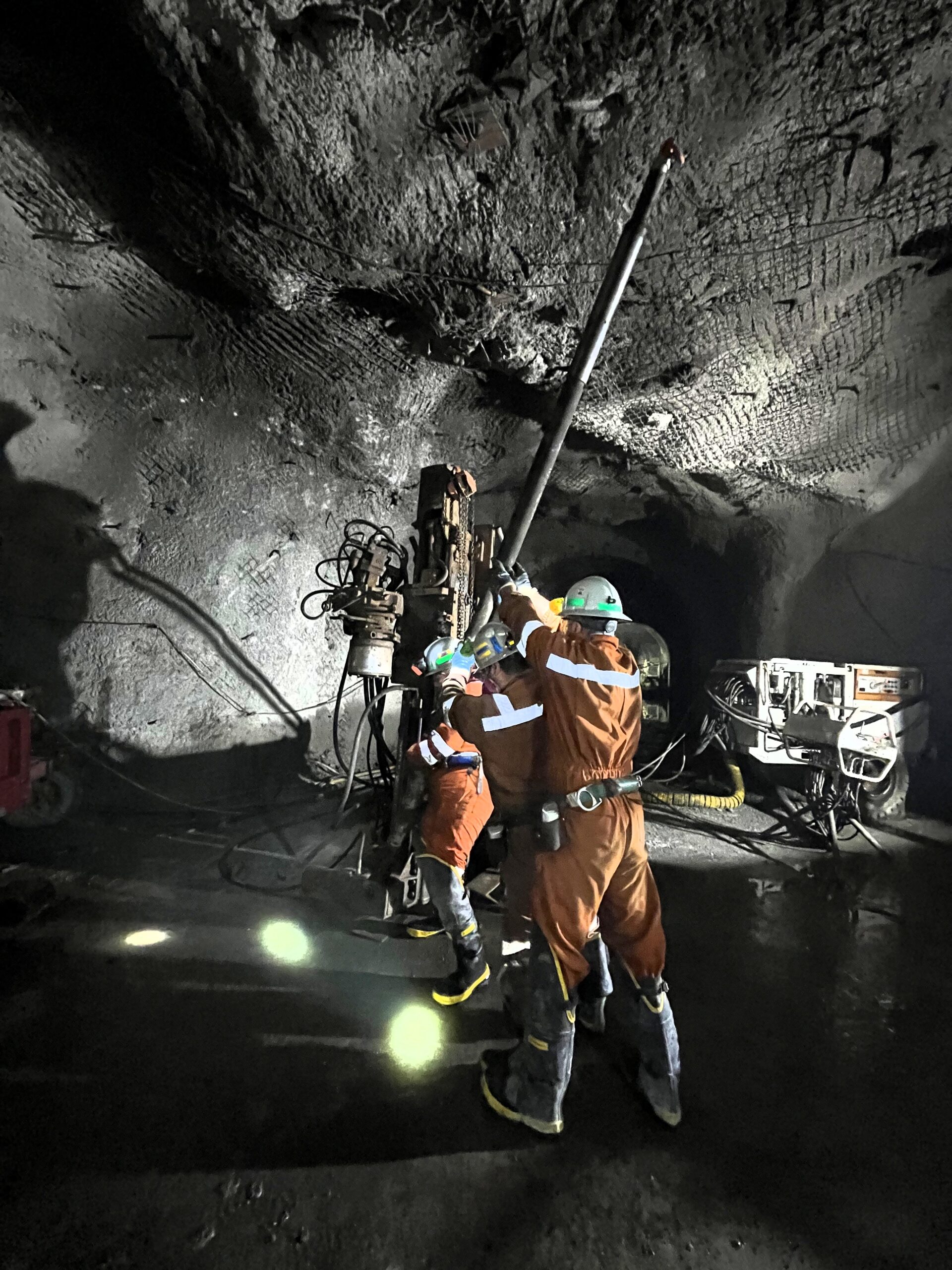 Deployment of IPI Packers' DuraFRAC® Straddle Packers in an underground mine